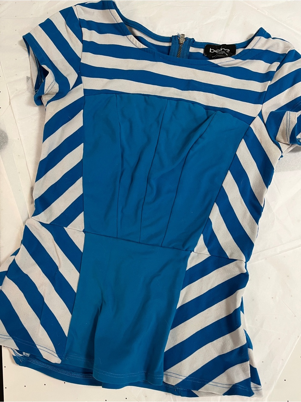 bebe Blue and White Striped 80’s pop blouse top zipped back XS peplum USA